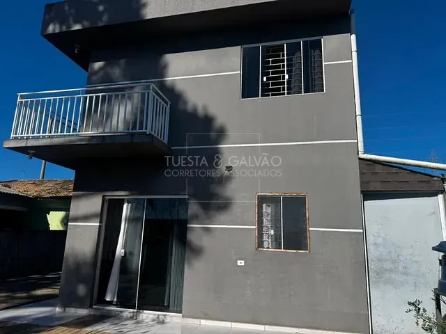 Sobrado com 126m² 3 quartos e 3 banheiros, à venda, no bairro Pinheirinho em Curitiba