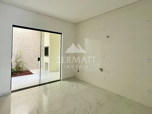 Sobrado 2 quartos e 3 banheiros, para alugar, no bairro Água Verde em Blumenau