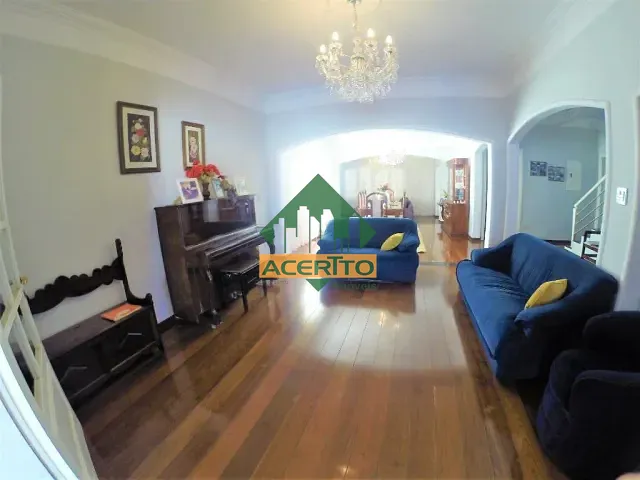 Sobrado com 560m² 3 quartos e 6 banheiros, à venda, no bairro Higienópolis em Araçatuba