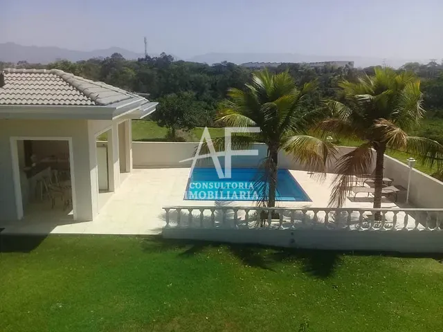 Sobrado com 510m² 3 quartos e 1 banheiro, à venda ou para alugar, no bairro Quiririm em Taubaté