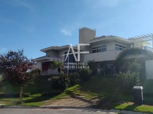 Sobrado com 510m² 3 quartos e 1 banheiro, à venda ou para alugar, no bairro Quiririm em Taubaté