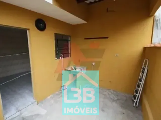 Casa com 80m² 2 quartos e 2 banheiros, para alugar, no bairro Jardim das Flores em Osasco