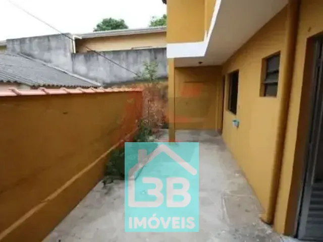 Casa com 80m² 2 quartos e 2 banheiros, para alugar, no bairro Jardim das Flores em Osasco