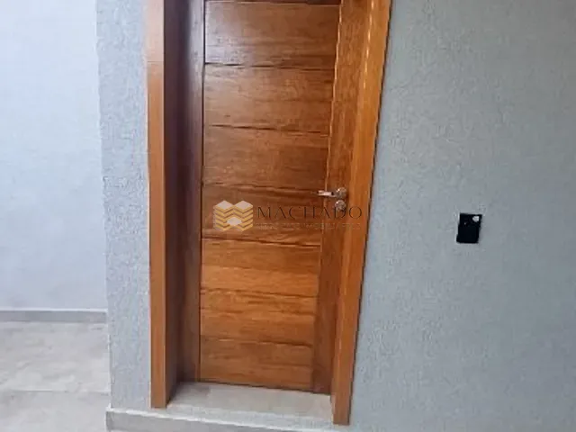Sobrado com 150m² 3 quartos e 2 banheiros, à venda, no bairro Chácara Jaguari (Fazendinha) em Santana de Parnaíba