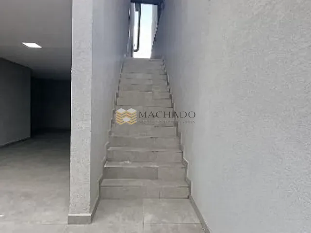 Sobrado com 150m² 3 quartos e 2 banheiros, à venda, no bairro Chácara Jaguari (Fazendinha) em Santana de Parnaíba