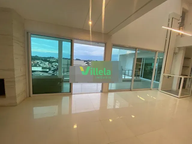 Sobrado com 609m² 4 quartos e 6 banheiros, à venda ou para alugar, no bairro Jardim das Cerejeiras em Arujá