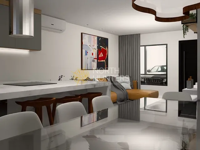 Sobrado 3 quartos e 4 banheiros, à venda, no bairro Saguaçu em Joinville