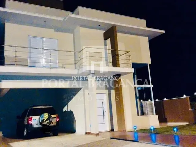 Sobrado com 468m² 3 quartos e 5 banheiros, à venda ou para alugar, no bairro Condomínio Vale das Águas em Bragança Paulista