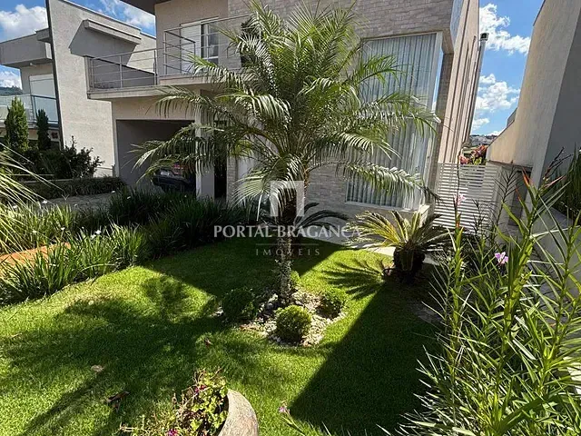 Sobrado com 468m² 3 quartos e 5 banheiros, à venda ou para alugar, no bairro Condomínio Vale das Águas em Bragança Paulista