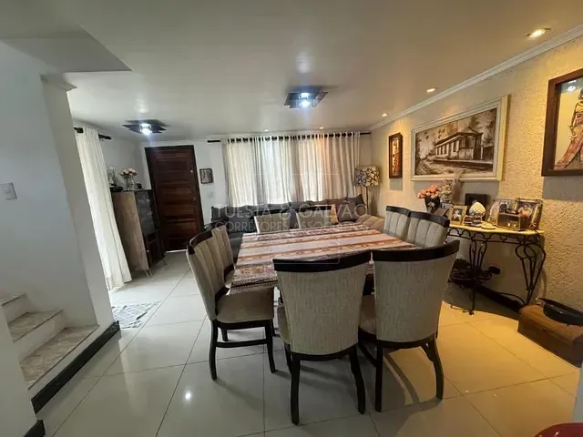 Sobrado com 151m² 3 quartos e 3 banheiros, à venda, no bairro Abranches em Curitiba