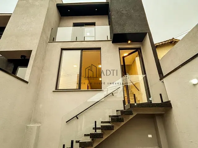 Sobrado com 243m² 2 quartos e 3 banheiros, à venda, no bairro Vila São Paulo em Mogi das Cruzes