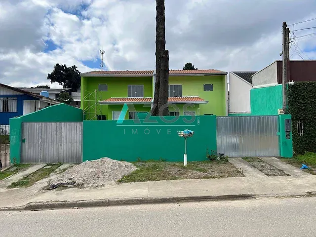 Sobrado com 240m² 3 quartos e 1 banheiro, à venda, no bairro Canguiri em Colombo