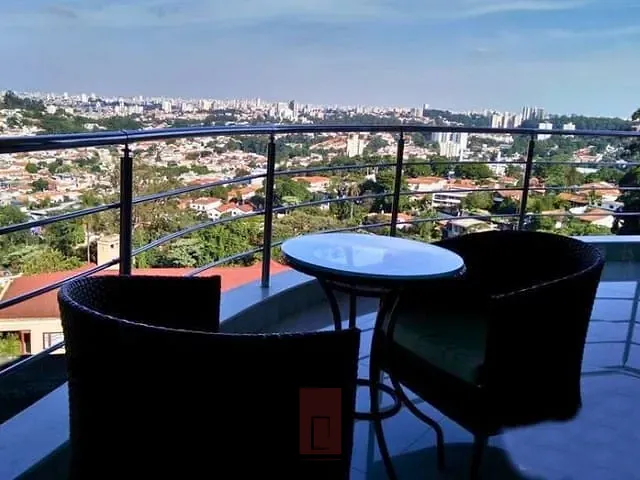 Sobrado com 810m² 6 quartos e 7 banheiros, à venda, no bairro Jardim Ibiratiba em São Paulo