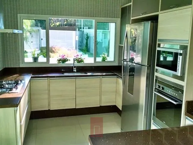 Sobrado com 810m² 6 quartos e 7 banheiros, à venda, no bairro Jardim Ibiratiba em São Paulo