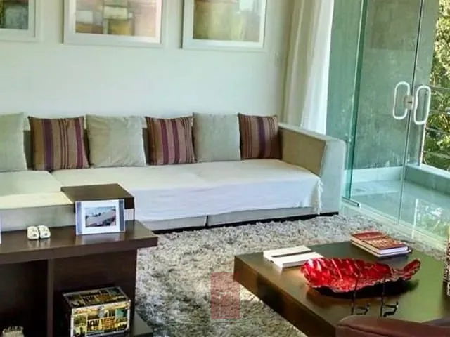 Sobrado com 810m² 6 quartos e 7 banheiros, à venda, no bairro Jardim Ibiratiba em São Paulo