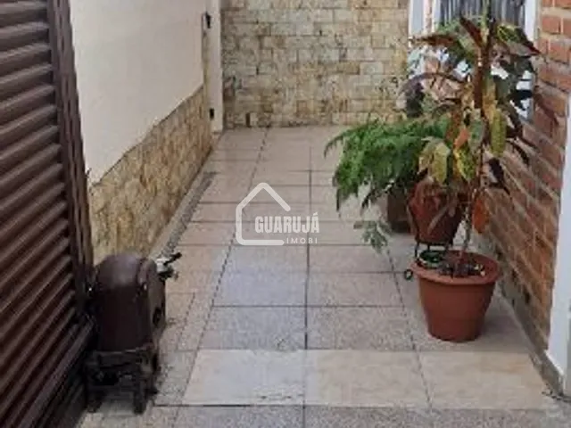 Sobrado com 81m² 2 quartos e 2 banheiros, à venda, no bairro Jardim dos Pássaros em Guarujá