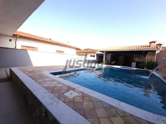 Sobrado com 400m² 3 quartos e 2 banheiros, à venda, no bairro Cibratel I em Itanhaém