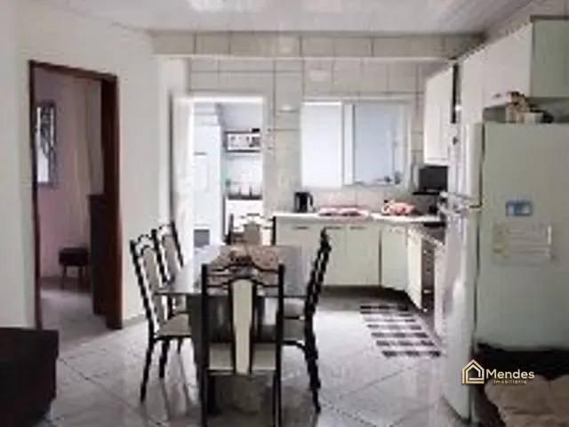 Sobrado com 90m² 4 quartos e 2 banheiros, à venda, no bairro Umbará em Curitiba