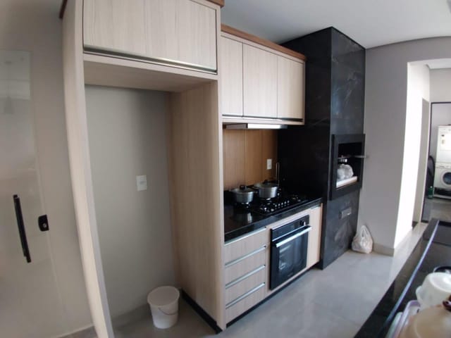 Sobrado com 252m² 4 quartos e 2 banheiros, à venda, no bairro Jardim Bela Itália em Cambé