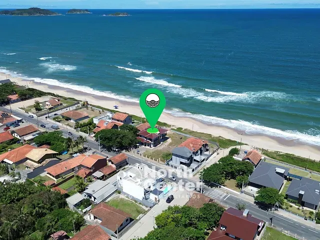 Sobrado 6 quartos e 3 banheiros, à venda, no bairro Salinas em Balneário Barra do Sul