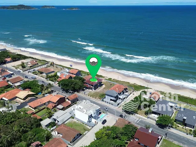 Sobrado 6 quartos e 3 banheiros, à venda, no bairro Salinas em Balneário Barra do Sul