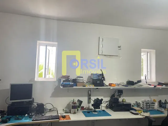 Sobrado com 100m², à venda ou para alugar, no bairro Centro em Mogi das Cruzes