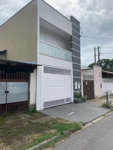 Sobrado com 125m² 3 quartos e 3 banheiros, à venda, no bairro Parque São Domingos em Pindamonhangaba