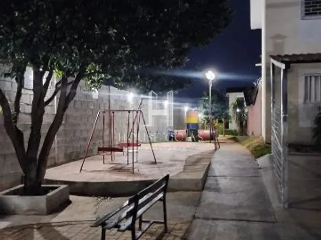 Sobrado 3 quartos e 2 banheiros, à venda, no bairro Residencial Jardins do Cerrado 6 em Goiânia