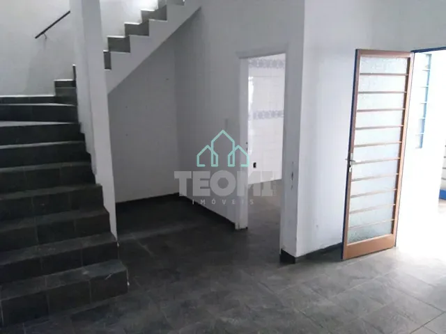 Sobrado com 150m² 2 quartos e 1 banheiro, à venda, no bairro Centro em Taubaté