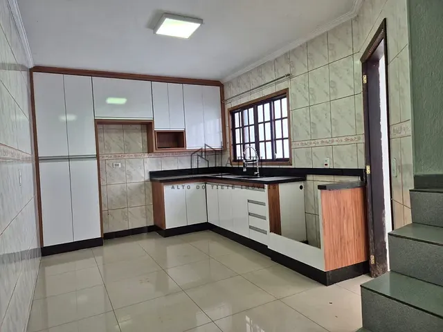 Sobrado com 125m² 4 quartos e 4 banheiros, à venda, no bairro Vila Nova Cintra em Mogi das Cruzes