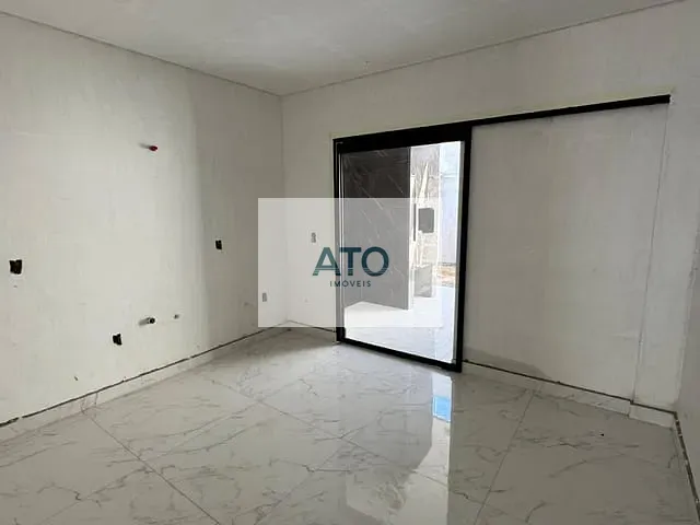 Sobrado 2 quartos e 2 banheiros, à venda, no bairro Centro em Tijucas