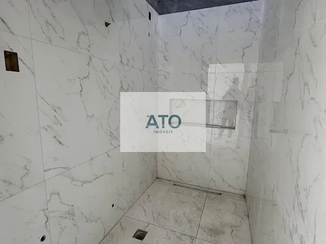 Sobrado 2 quartos e 2 banheiros, à venda, no bairro Centro em Tijucas