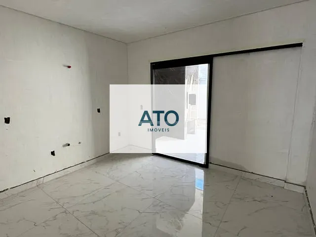Sobrado 2 quartos e 2 banheiros, à venda, no bairro Centro em Tijucas