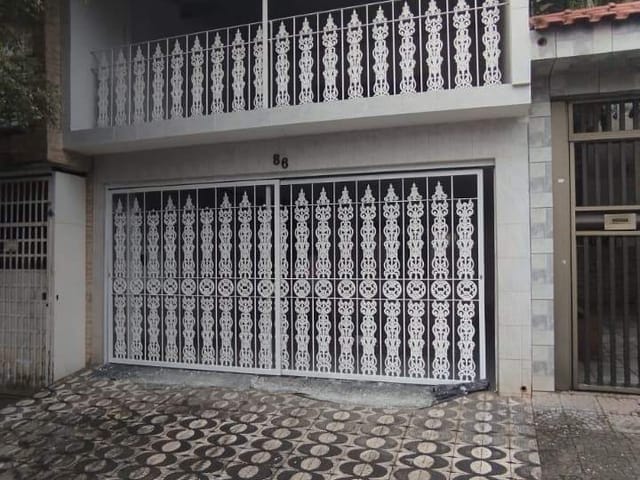 Sobrado 3 quartos e 4 banheiros, para alugar, no bairro Jardim Rina em Santo André