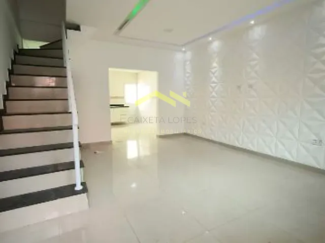 Sobrado com 110m² 3 quartos e 1 banheiro, para alugar, no bairro Santa Terezinha em Santo André