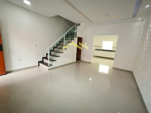 Sobrado com 110m² 3 quartos e 1 banheiro, para alugar, no bairro Santa Terezinha em Santo André