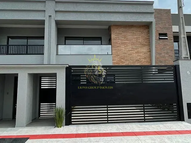 Sobrado 3 quartos e 4 banheiros, à venda, no bairro Areias em Camboriú