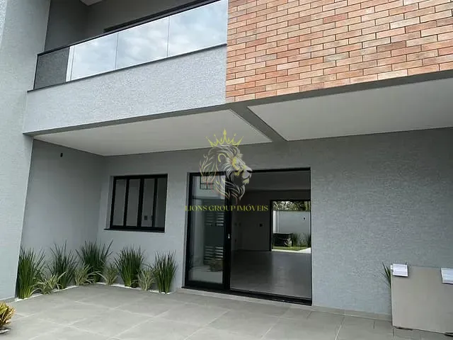 Sobrado 3 quartos e 4 banheiros, à venda, no bairro Areias em Camboriú