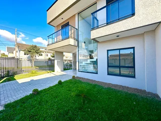 Sobrado com 130m² 3 quartos e 2 banheiros, à venda, no bairro Cidade Jardim em São José dos Pinhais