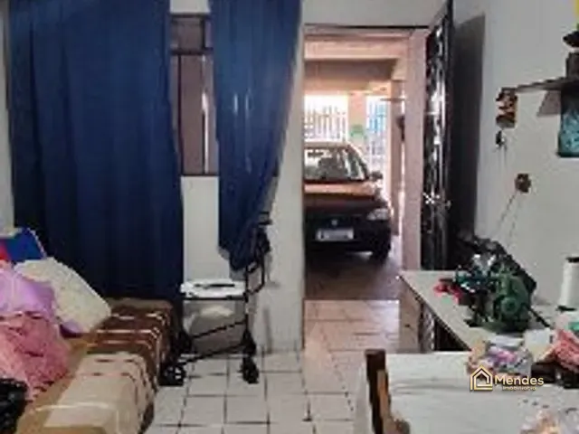 Sobrado com 130m² 4 quartos e 2 banheiros, à venda, no bairro Sítio Cercado em Curitiba