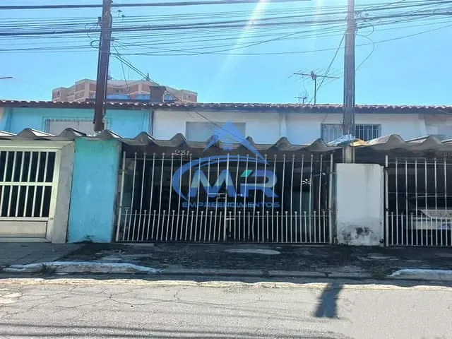 Sobrado 2 quartos e 2 banheiros, à venda, no bairro Vila Paranaguá em São Paulo