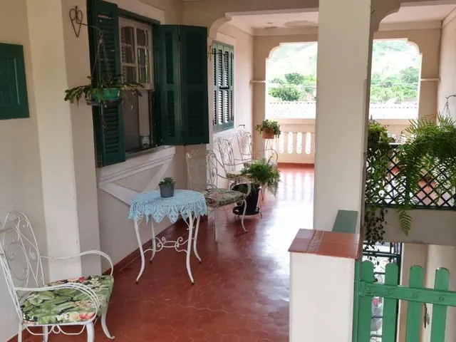 Sobrado com 449m² 6 quartos e 2 banheiros, à venda, no bairro Centro em São José do Barreiro