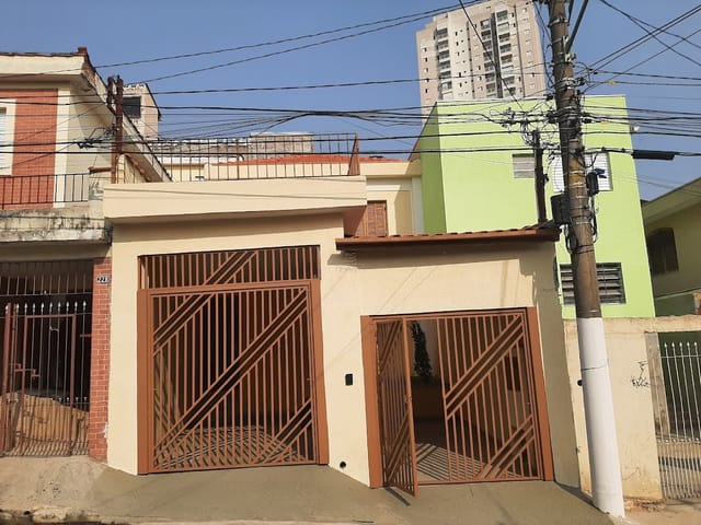 Foto do Sobrado - Sobrado com 3 dormitórios, 2 vagas de garagem, recém reformada na  Vila Oratório.
 | Paulista Imóveis.