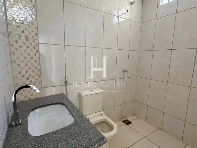 Sobrado com 326m² 3 quartos e 2 banheiros, à venda, no bairro Residencial Canadá em Goiânia
