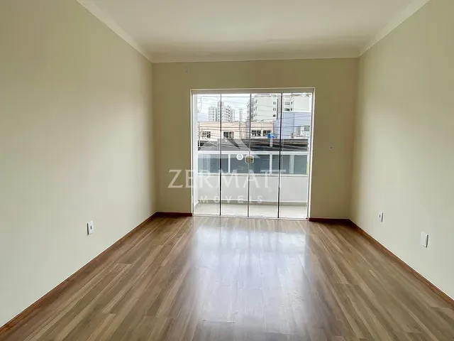 Sobrado com 134m² 3 quartos e 3 banheiros, à venda, no bairro Escola Agrícola em Blumenau