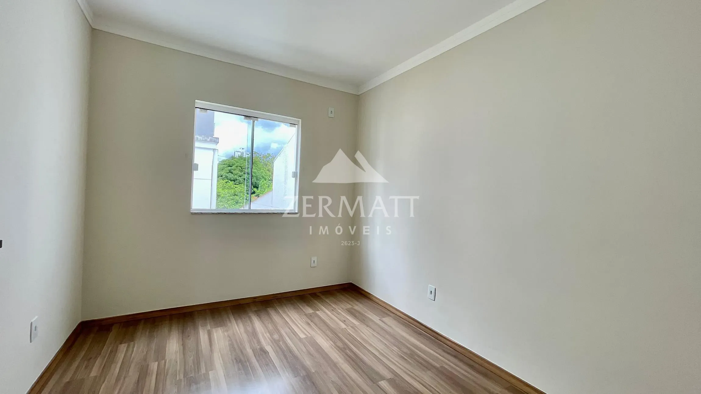 AMPLO SOBRADO COM ESPAÇO NOS FUNDOS — foto 7