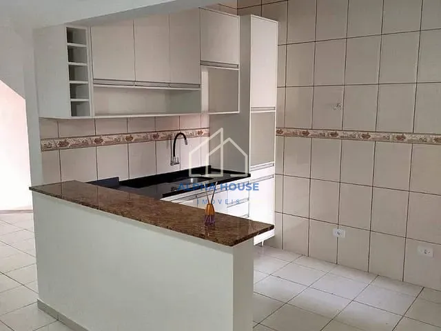 Sobrado com 125m² 2 quartos e 1 banheiro, à venda, no bairro Residencial Mombaça I em Pindamonhangaba
