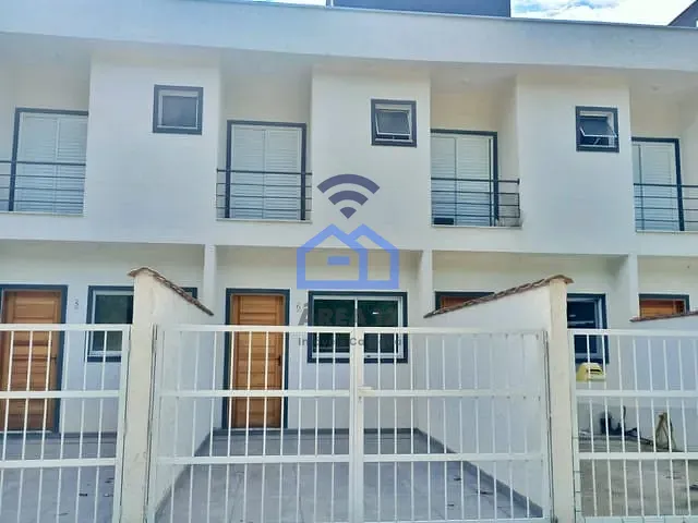 Sobrado com 100m² 2 quartos e 3 banheiros, à venda, no bairro Massaguaçu em Caraguatatuba