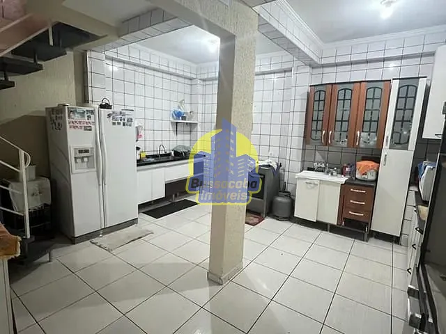 Sobrado com 108m² 3 quartos e 1 banheiro, à venda, no bairro Km 18 em Osasco