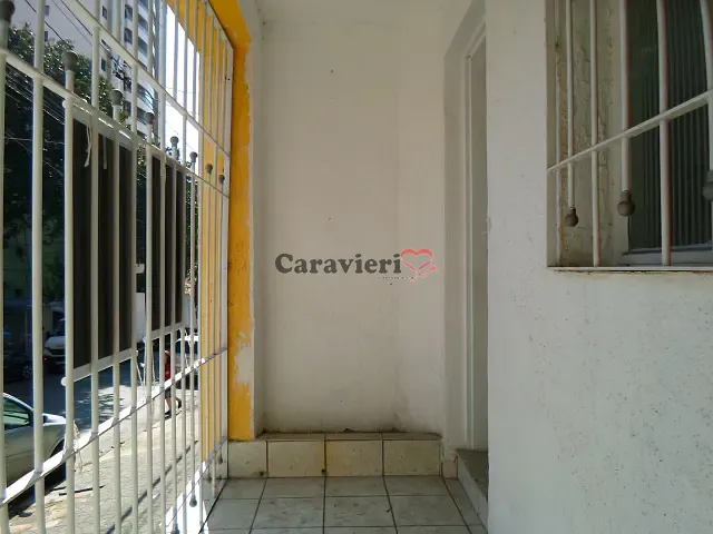 Sobrado 2 quartos e 1 banheiro, à venda ou para alugar, no bairro Vila Pompéia em São Paulo